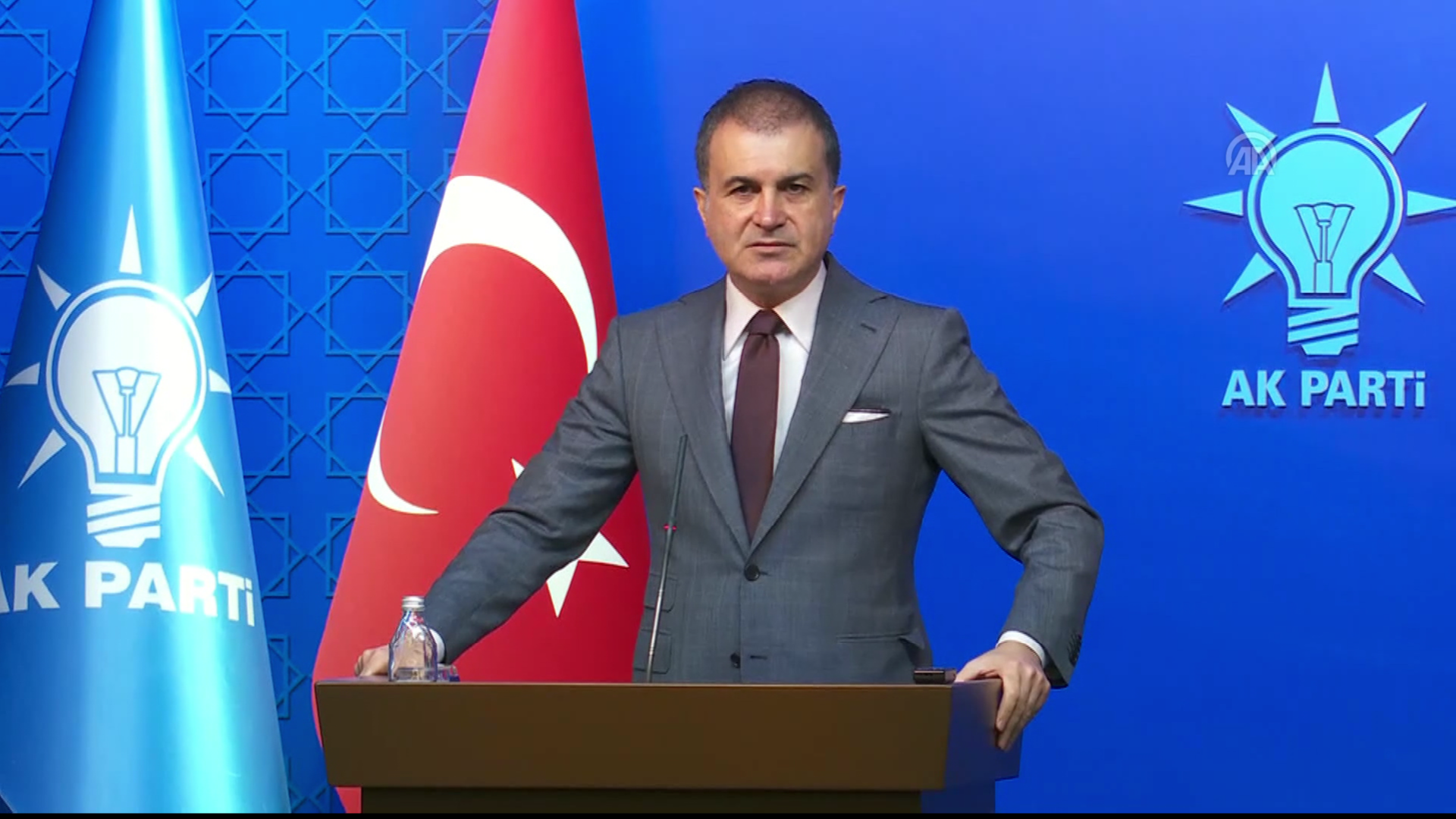 AKPartî: Şaredarên HDPê hatine dûrxistin çunku di çarçoveya yasayan de xizmet nekirin